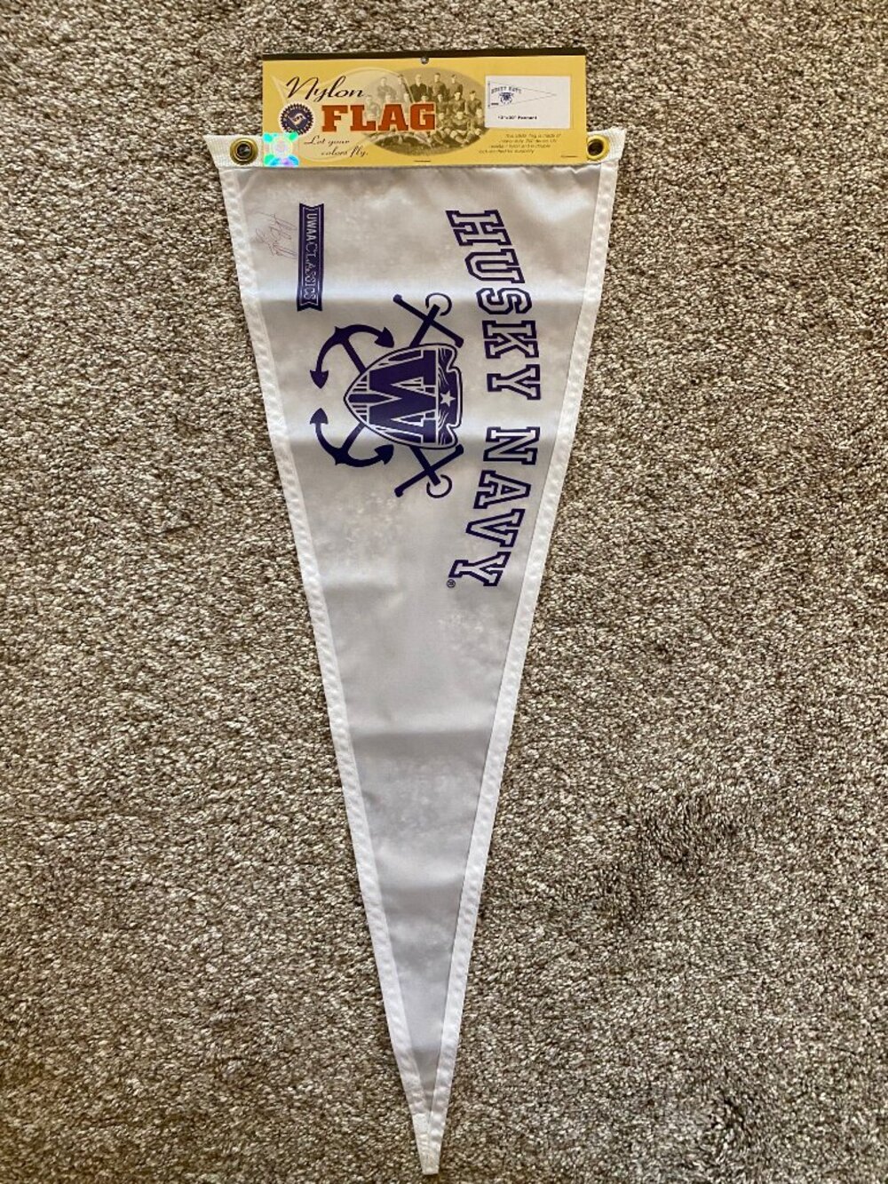 Vintage 2005 UW Washington Huskies Navy Rowing Pennant Signed UWAA Classics